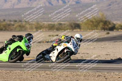 media/Dec-07-2025-CVMA (Sun) [[3e7d2de5dc]]/Race 18-Formula Twins-Formula 40 UL/